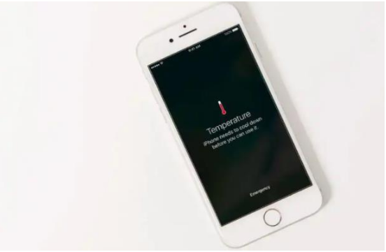 石嘴山苹果手机维修分享iPhone 手机发热如何快速降温 