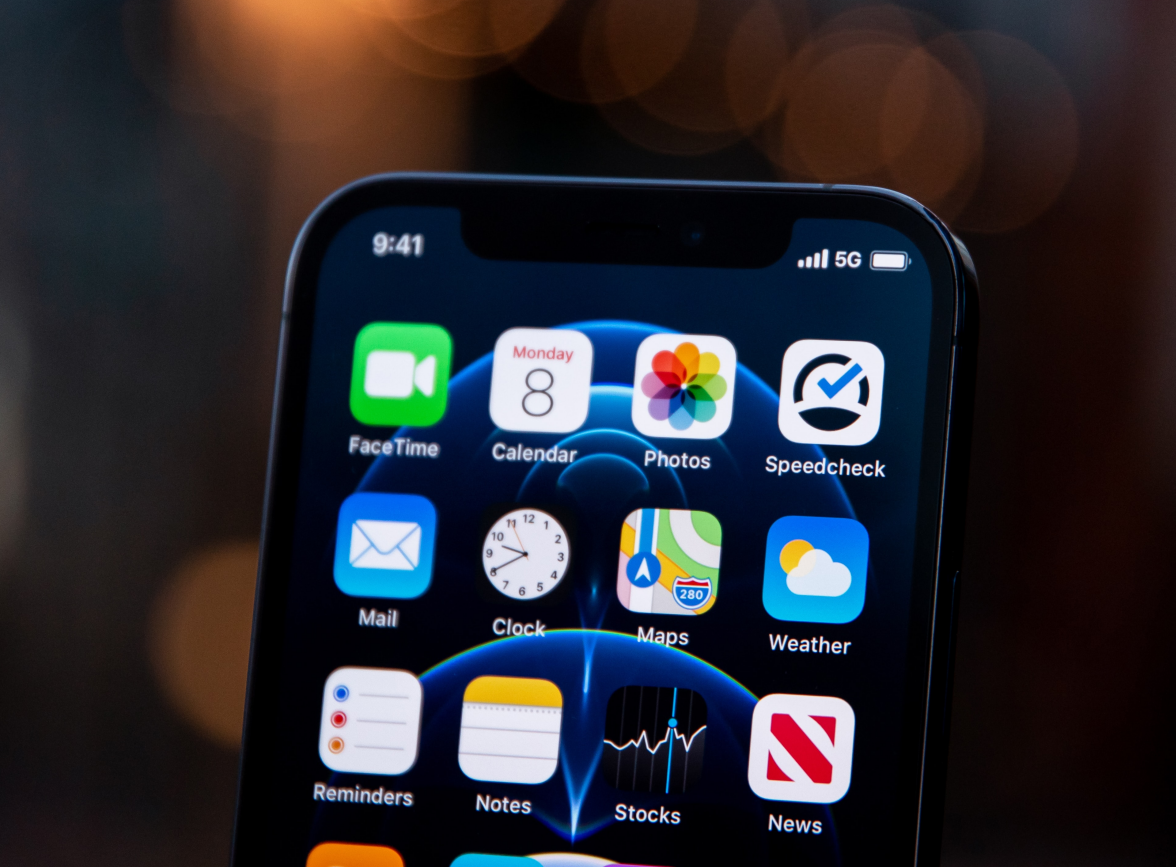 石嘴山苹果手机维修分享为什么 iPhone 12 在冬季会自动关机 